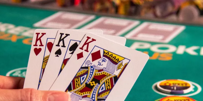 Nắm rõ luật chơi bài Three Card Poker